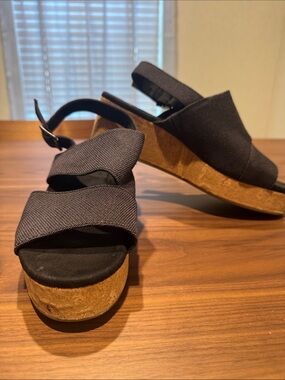 Tom’s wedge sandals
